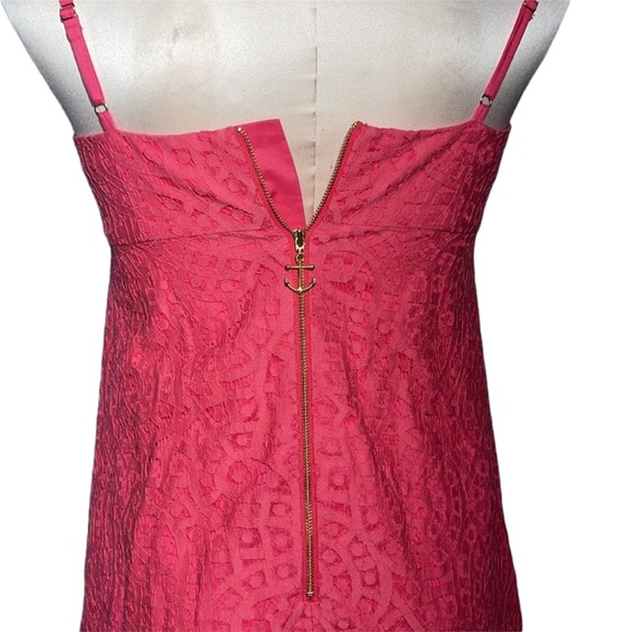 Lilly Pulitzer hot pink dress with gold hardware. Size 0 - Picture 7 of 12